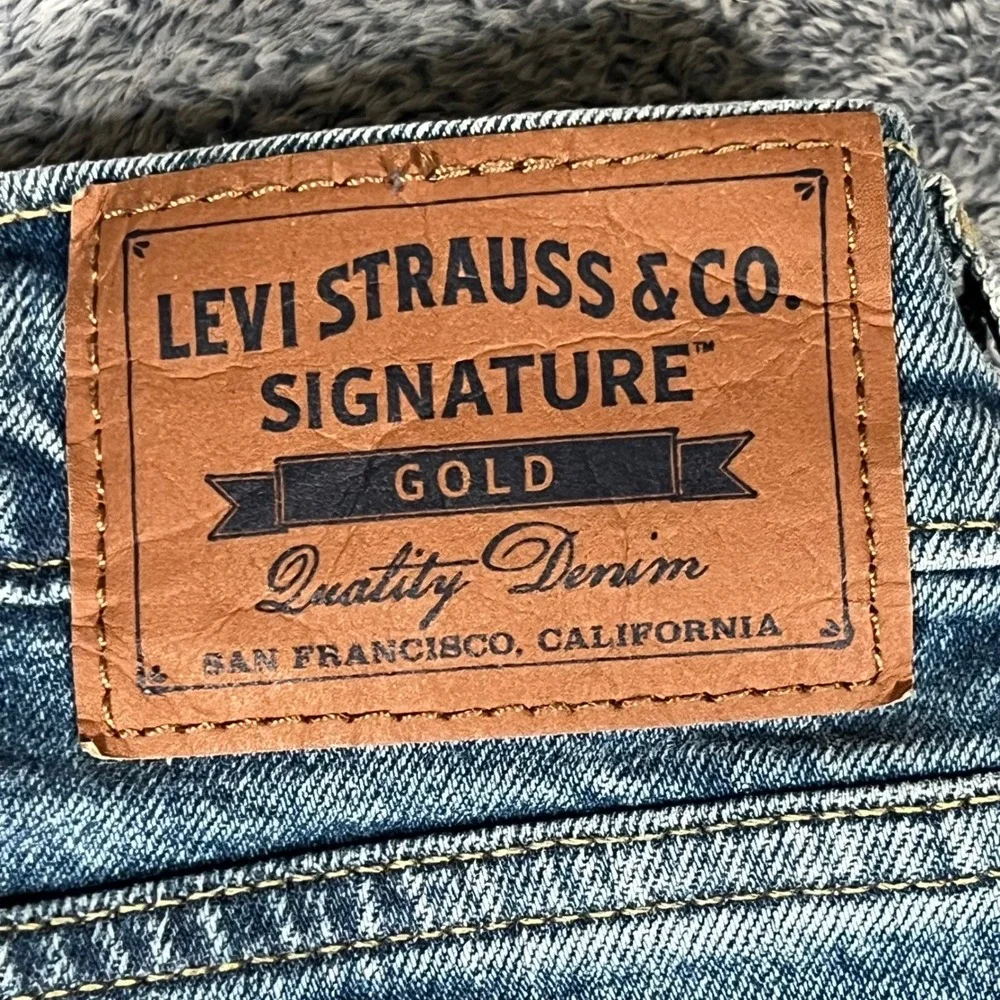 Levi Strauss Signature Gold Mens Straight Fit Medium Wash Jeans W32 L34 (32.5)